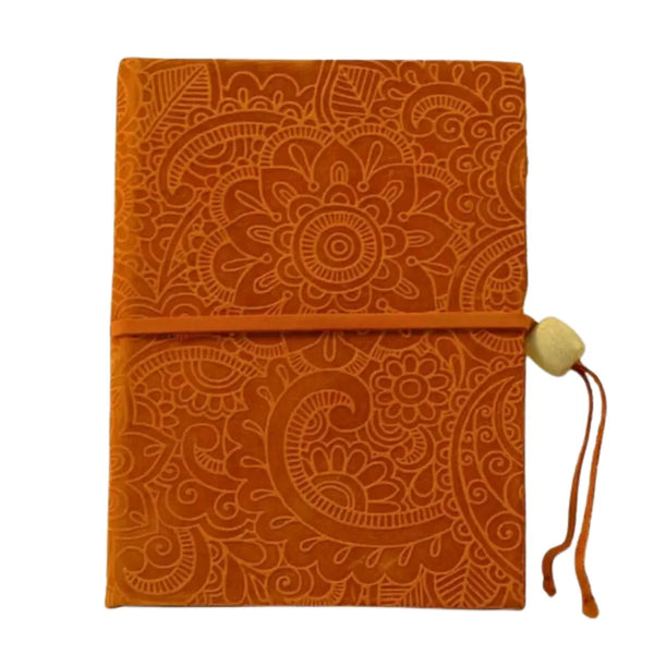 Agenda Scolastica Decoro Mandala A5 in pelle vera, copertina con motivo foglie in rilievo colore rosso mattone
